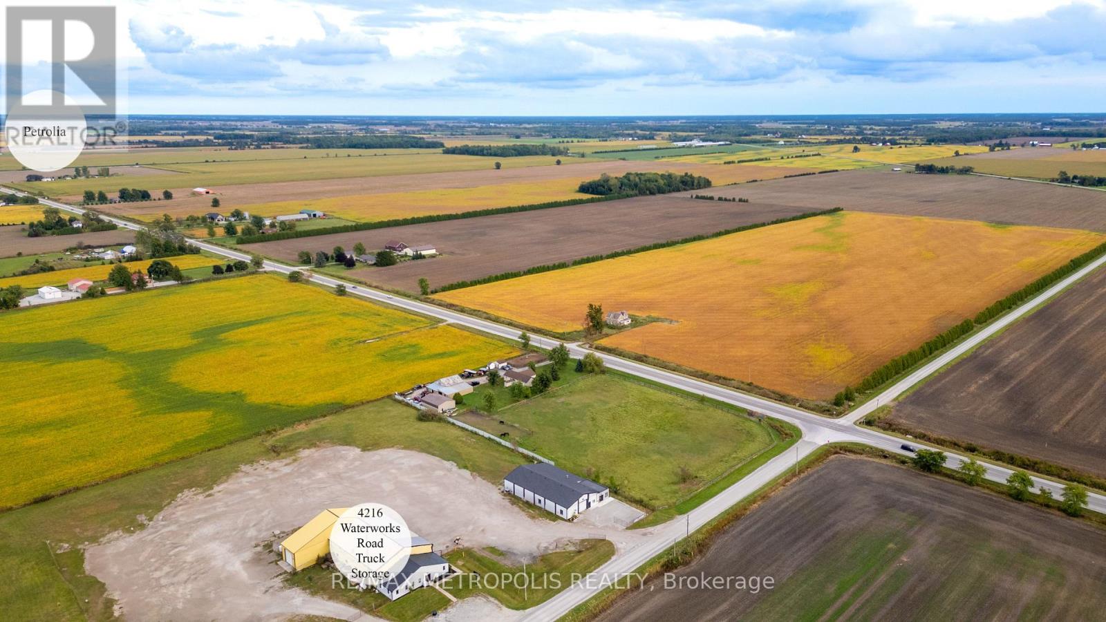 4216 Waterworks Road, Petrolia, Ontario  N0N 1R0 - Photo 8 - X12717872