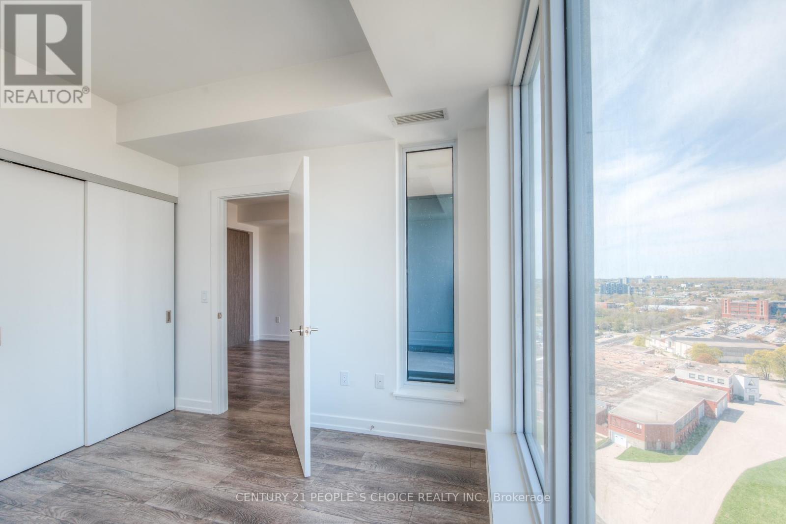 1610 - 15 Wellington Street S, Kitchener, Ontario  N2G 2E4 - Photo 6 - X12717890