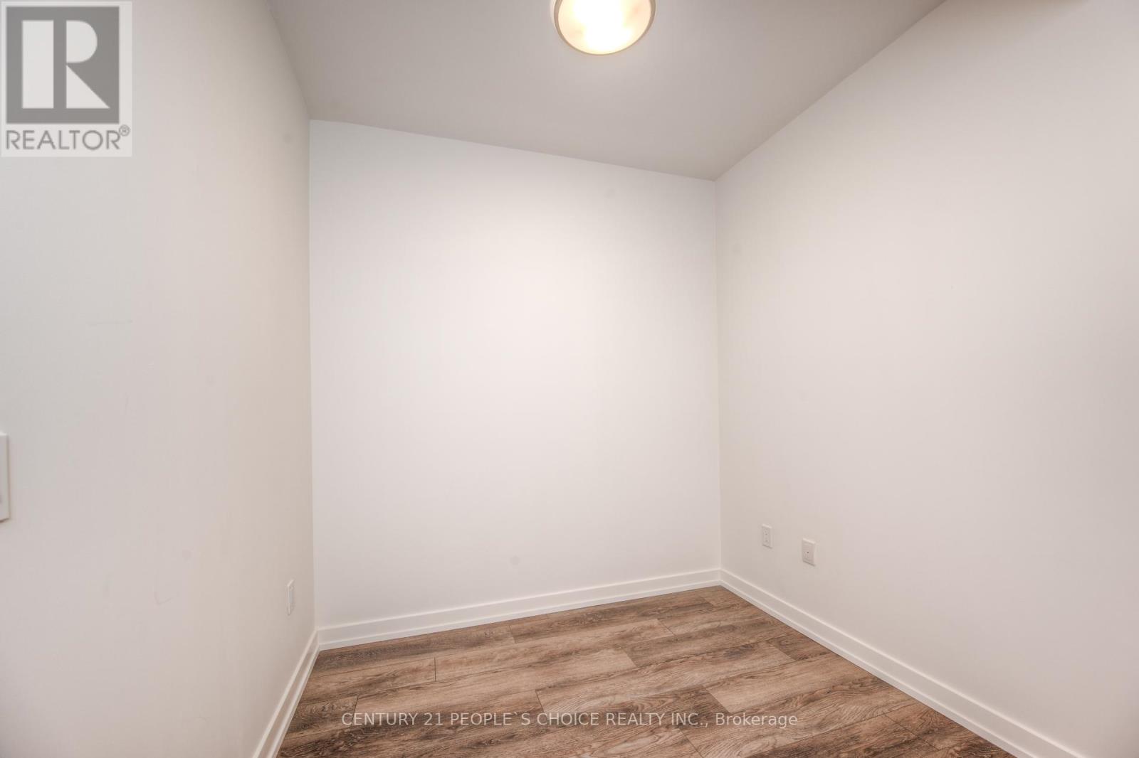 1610 - 15 Wellington Street S, Kitchener, Ontario  N2G 2E4 - Photo 8 - X12717890