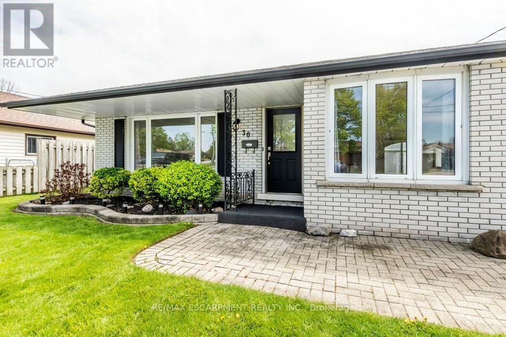 30 Terrace Avenue, Welland, Ontario  L3C 2C4 - Photo 4 - X12718010