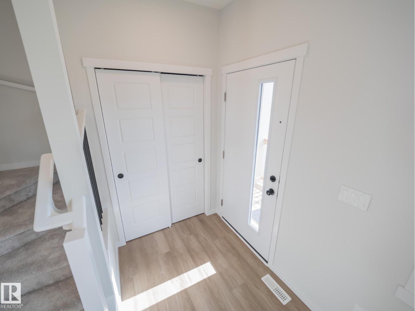 1332 14 Av Nw, Edmonton, Alberta  T6T 2W1 - Photo 2 - E4470661