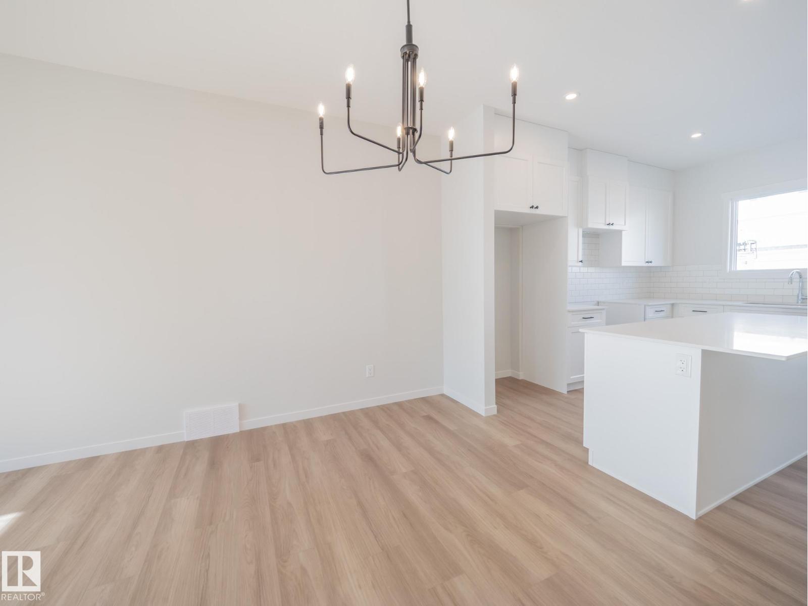 1332 14 Av Nw, Edmonton, Alberta  T6T 2W1 - Photo 9 - E4470661