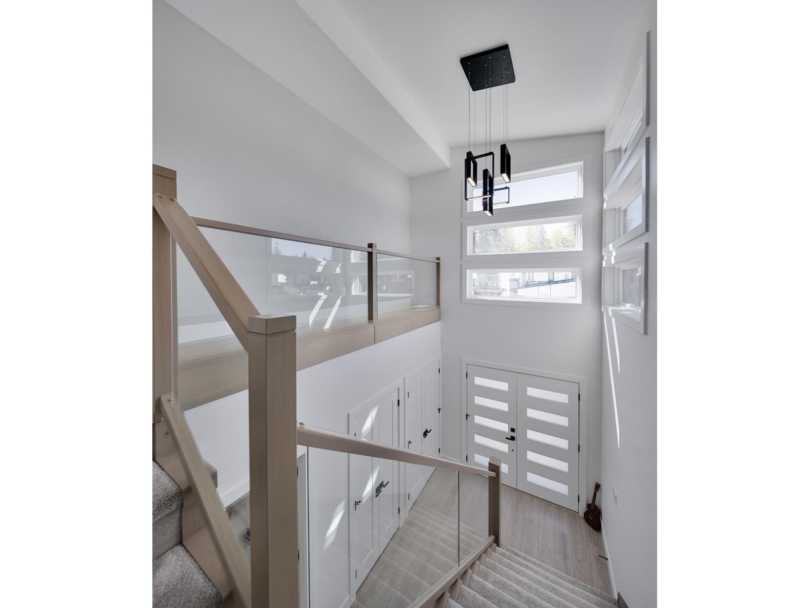 36725 Carl Creek Crescent, Abbotsford, British Columbia  V3G 0H4 - Photo 4 - R3080900