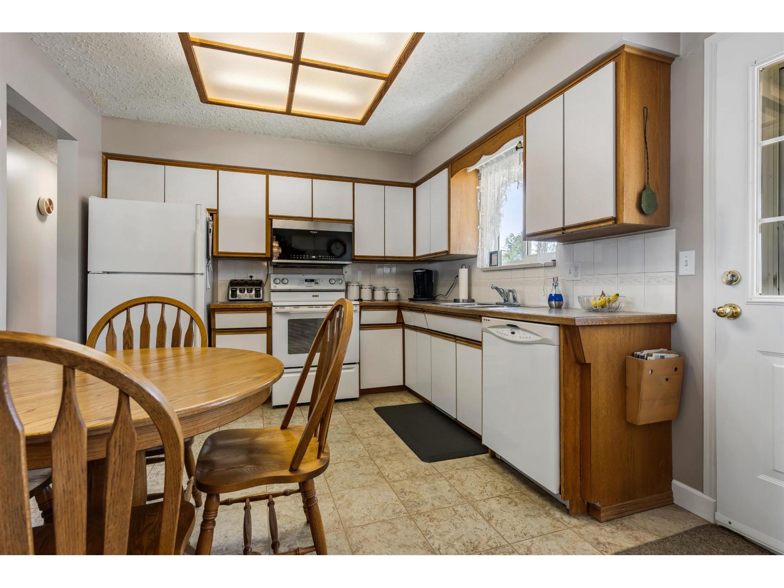 6961 Sheffield Way, Sardis East Vedder, Chilliwack, British Columbia  V2R 3T2 - Photo 10 - R3081857