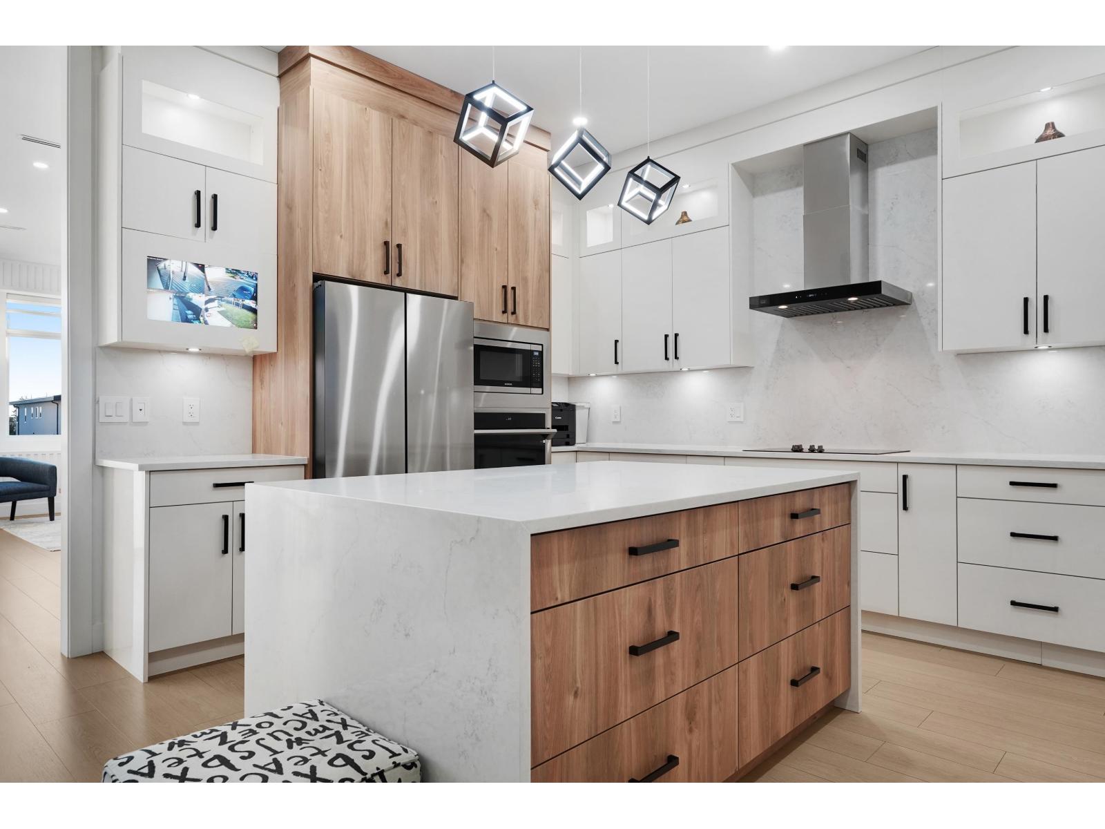 15037 87b Avenue, Surrey, British Columbia  V3S 5G6 - Photo 6 - R3081566