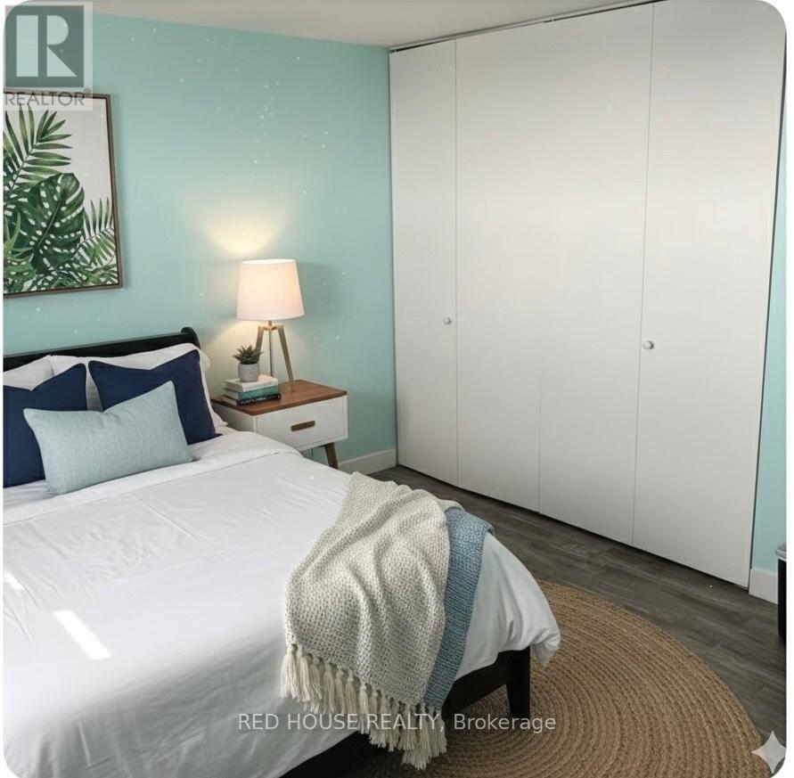 801 - 3555 Derry Road E, Mississauga, Ontario  L4T 1B2 - Photo 3 - W12689030