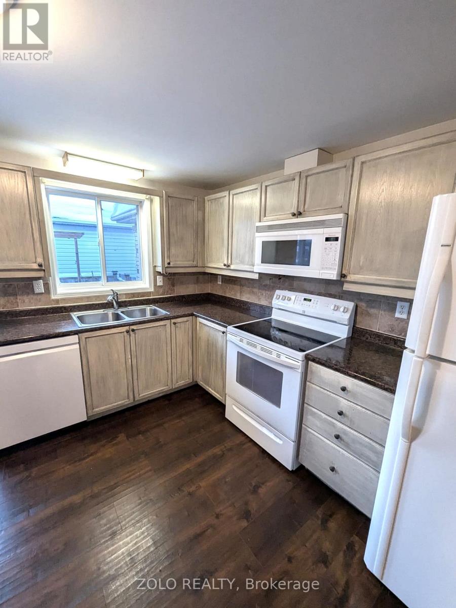 21 Columbia Road, Barrie, Ontario  L4N 8C7 - Photo 6 - S12592692