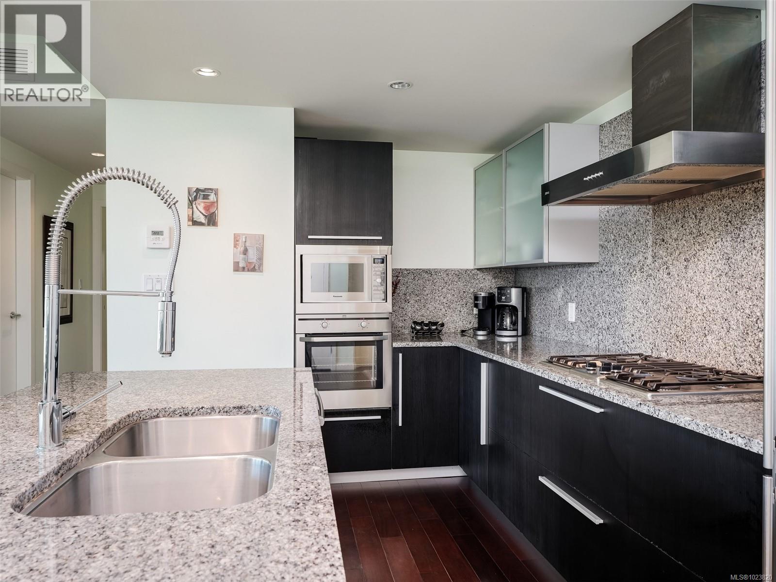 806 707 Courtney St, Victoria, British Columbia  V8W 0A9 - Photo 10 - 1023820