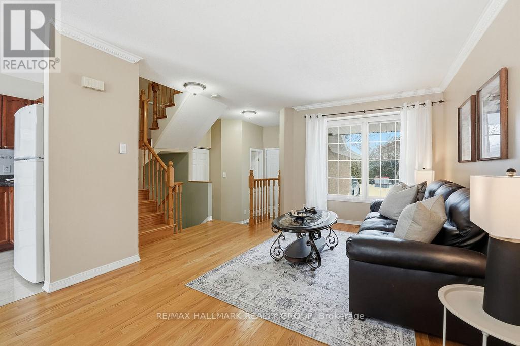 1165 Falconcrest Court, Ottawa, Ontario  K4A 3Z4 - Photo 7 - X12696164