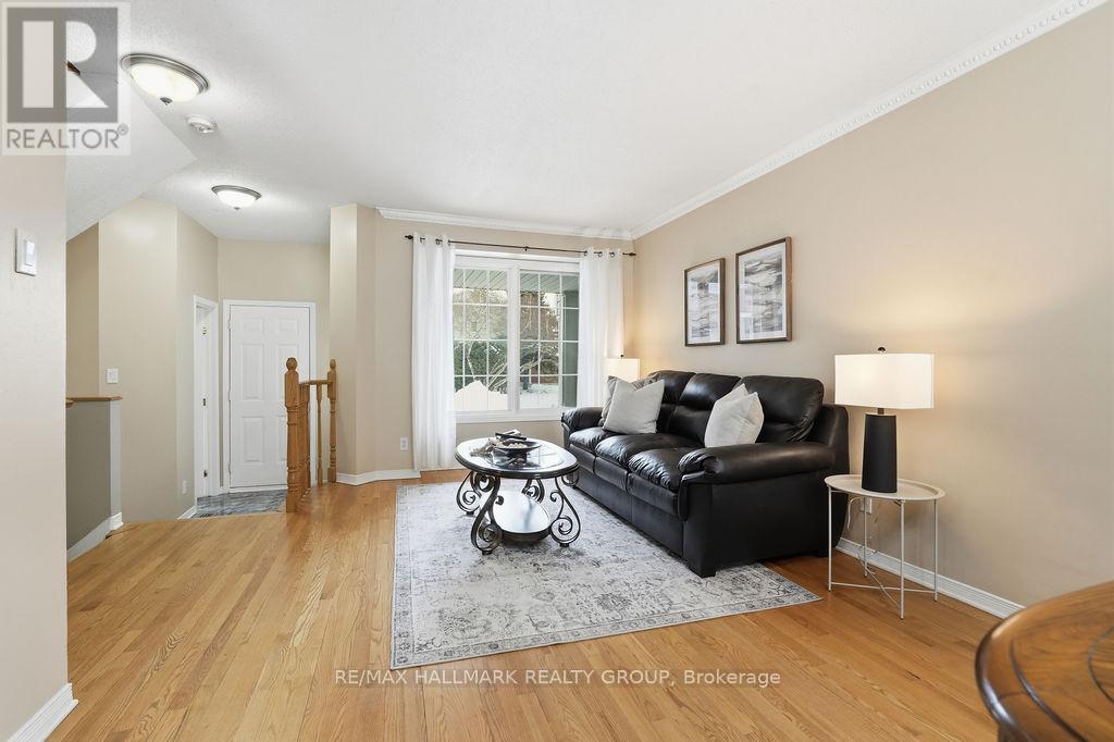 1165 Falconcrest Court, Ottawa, Ontario  K4A 3Z4 - Photo 6 - X12696164
