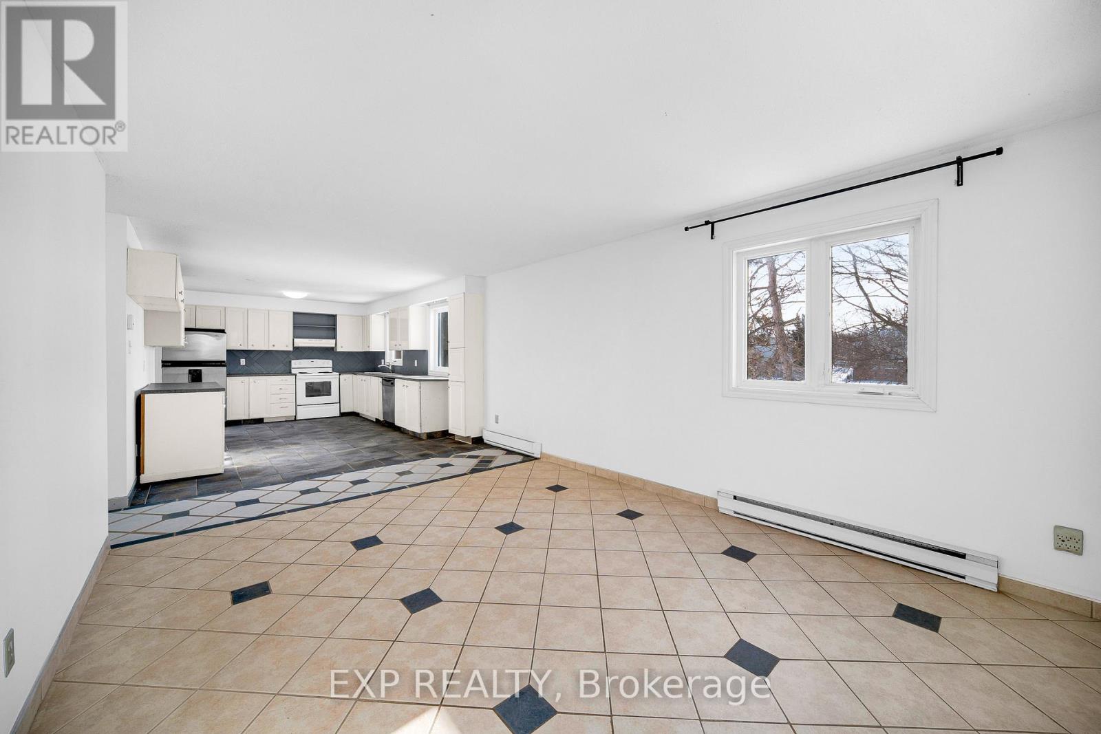 98 Castlegreen Private, Ottawa, Ontario  K1T 3N3 - Photo 11 - X12718016