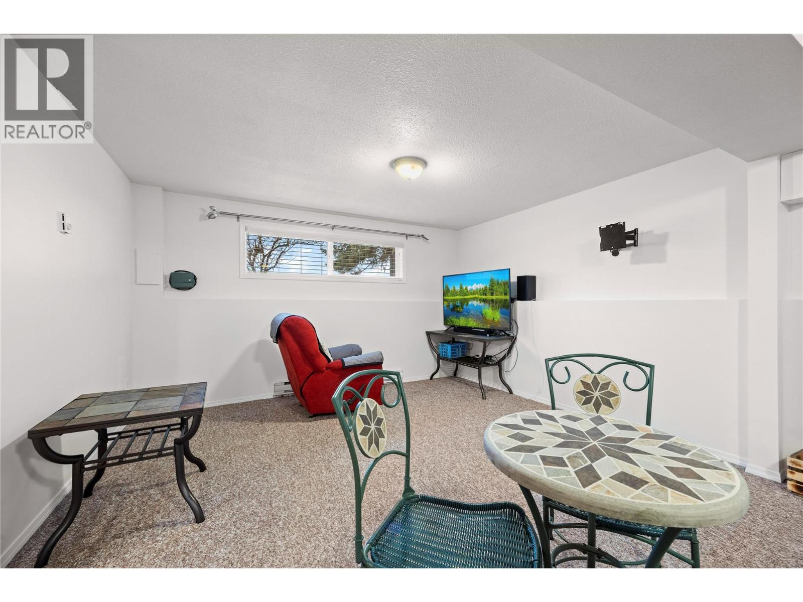 5882 Victoria Street, Peachland, British Columbia  V0X 1X4 - Photo 22 - 10373094