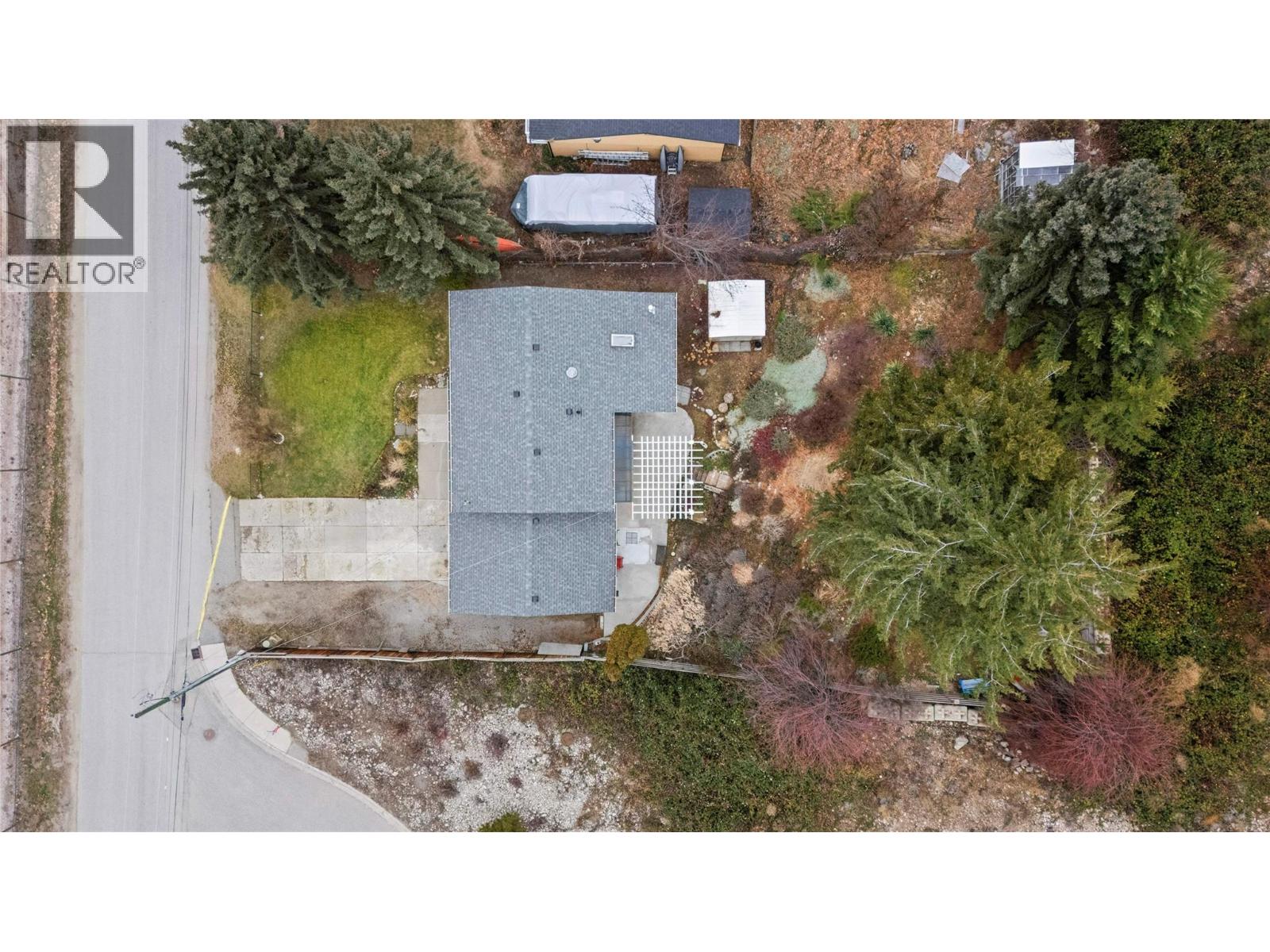 5882 Victoria Street, Peachland, British Columbia  V0X 1X4 - Photo 33 - 10373094