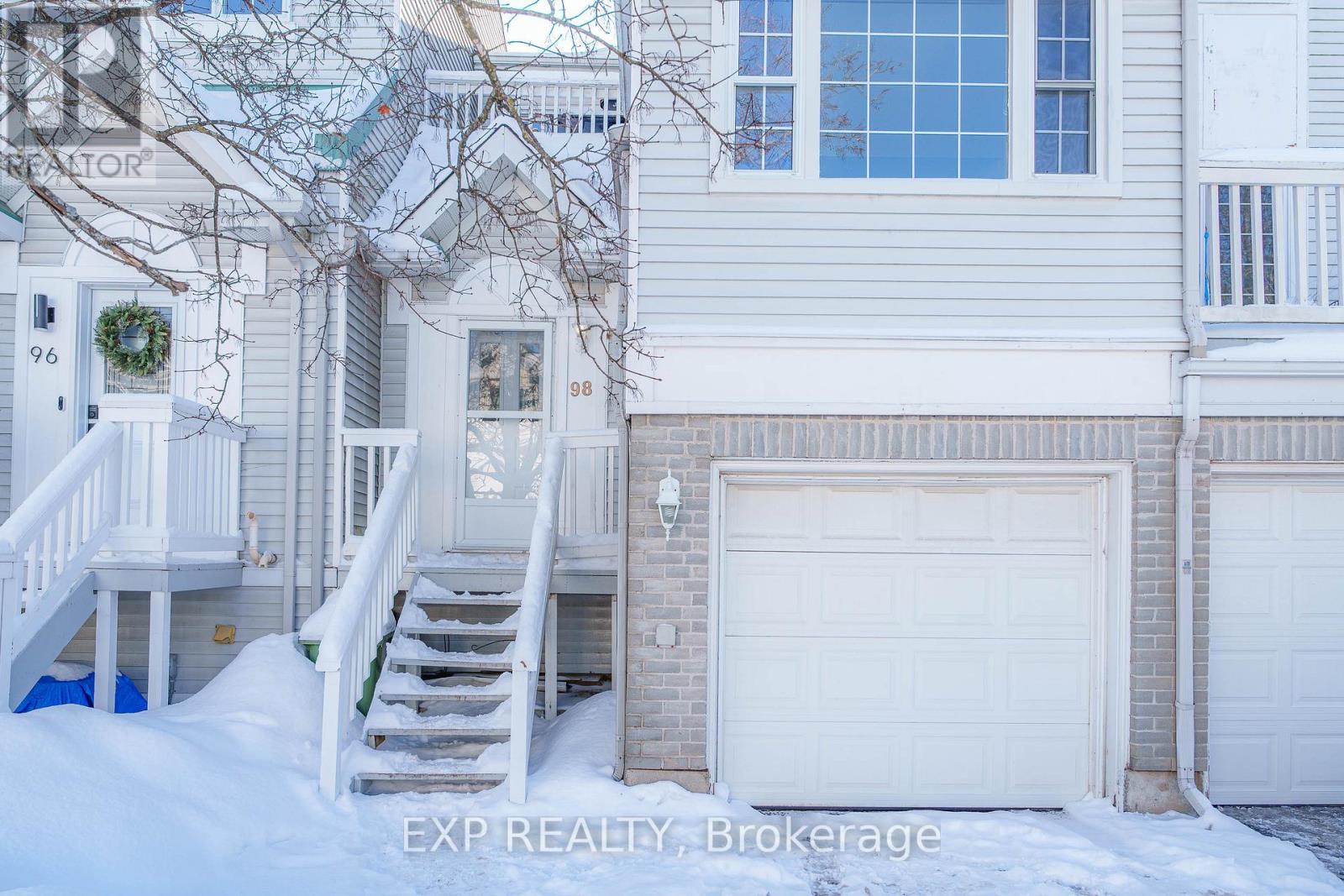 98 Castlegreen Private, Ottawa, Ontario  K1T 3N3 - Photo 2 - X12718016