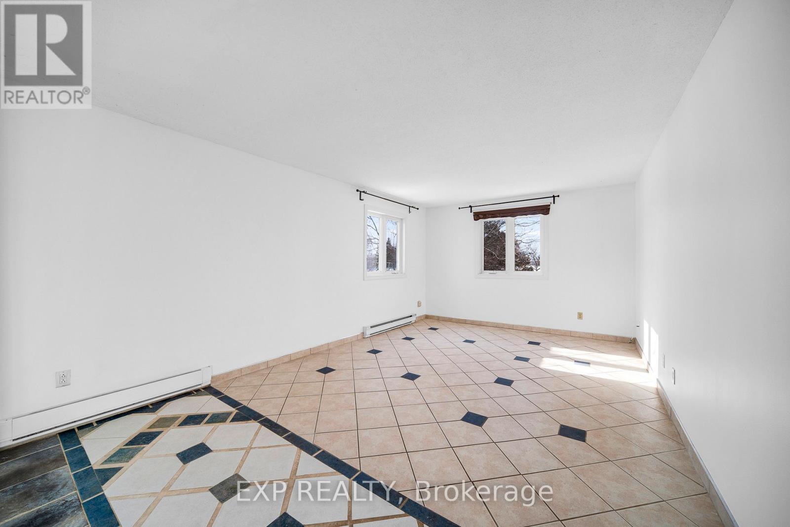 98 Castlegreen Private, Ottawa, Ontario  K1T 3N3 - Photo 9 - X12718016