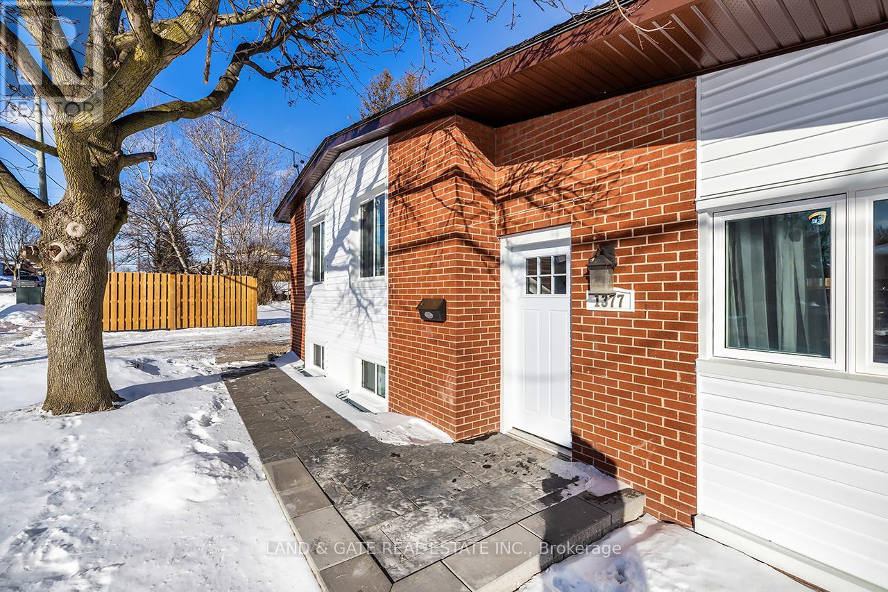 1377 Cedar Street, Oshawa, Ontario  L1J 3S4 - Photo 3 - E12718072