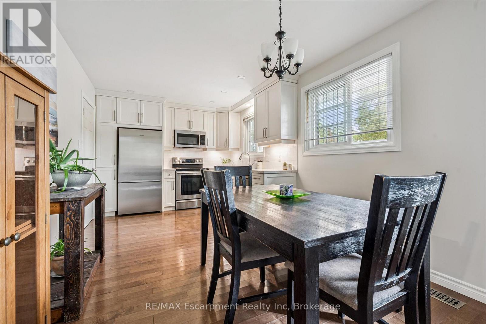 5 Picadilly Place, Guelph, Ontario  N1G 2P8 - Photo 9 - X12718122