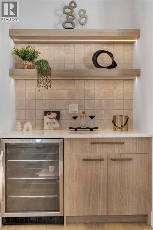 210 Alexandria Green Sw, Calgary, Alberta  T3E 8G8 - Photo 10 - A2278570