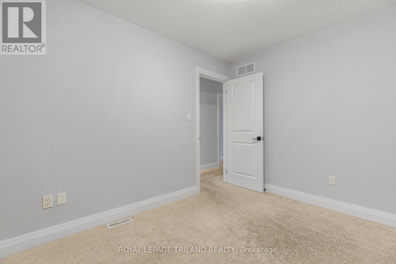 1091 Upperpoint Avenue, London South, Ontario  N6K 0L1 - Photo 21 - X12718076