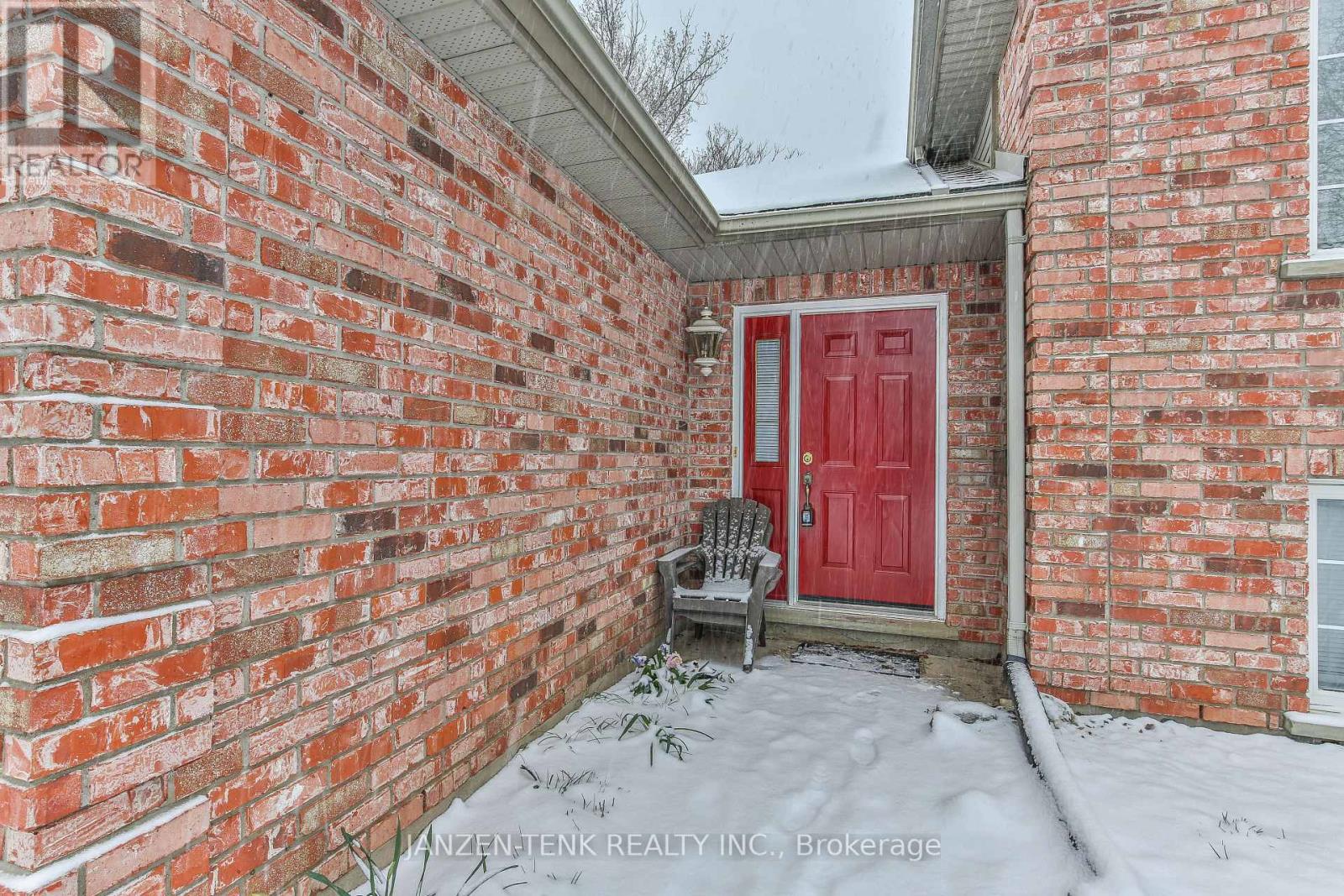 63 South Street E, Aylmer, Ontario  N5H 1P7 - Photo 3 - X12718142
