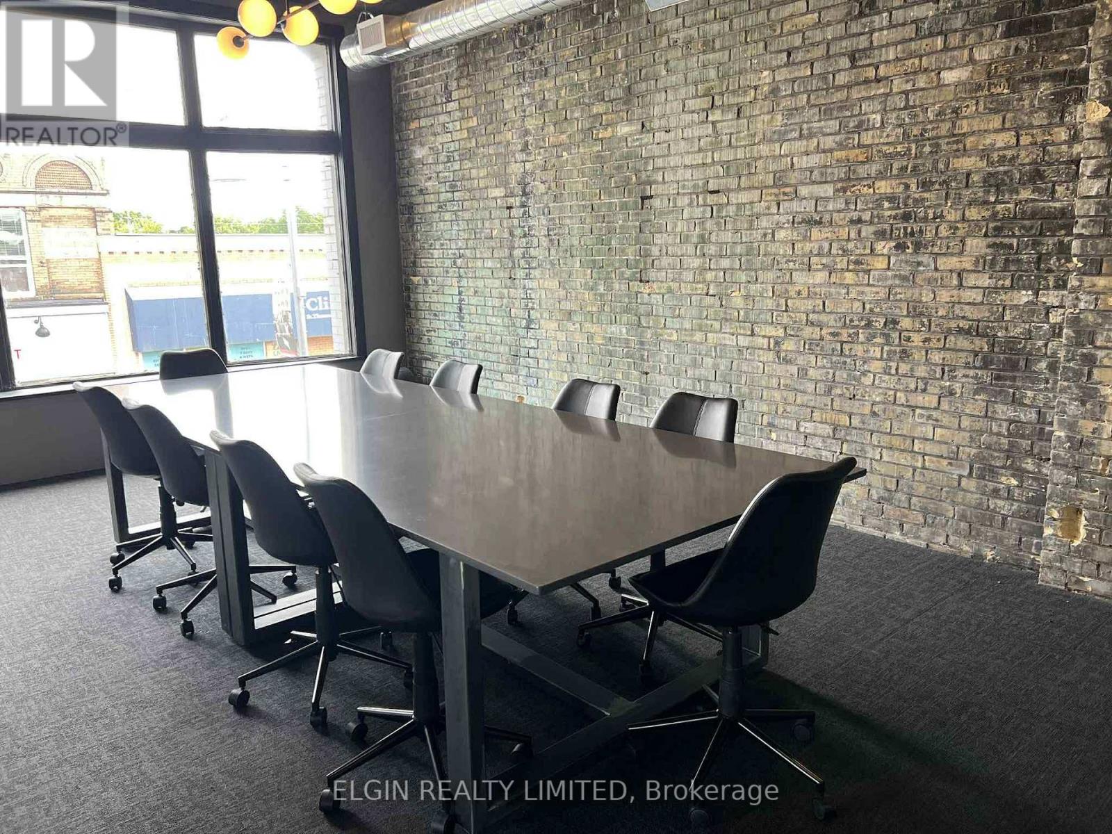 470 Talbot Street, St. Thomas, Ontario  N5P 1C2 - Photo 1 - X12718160