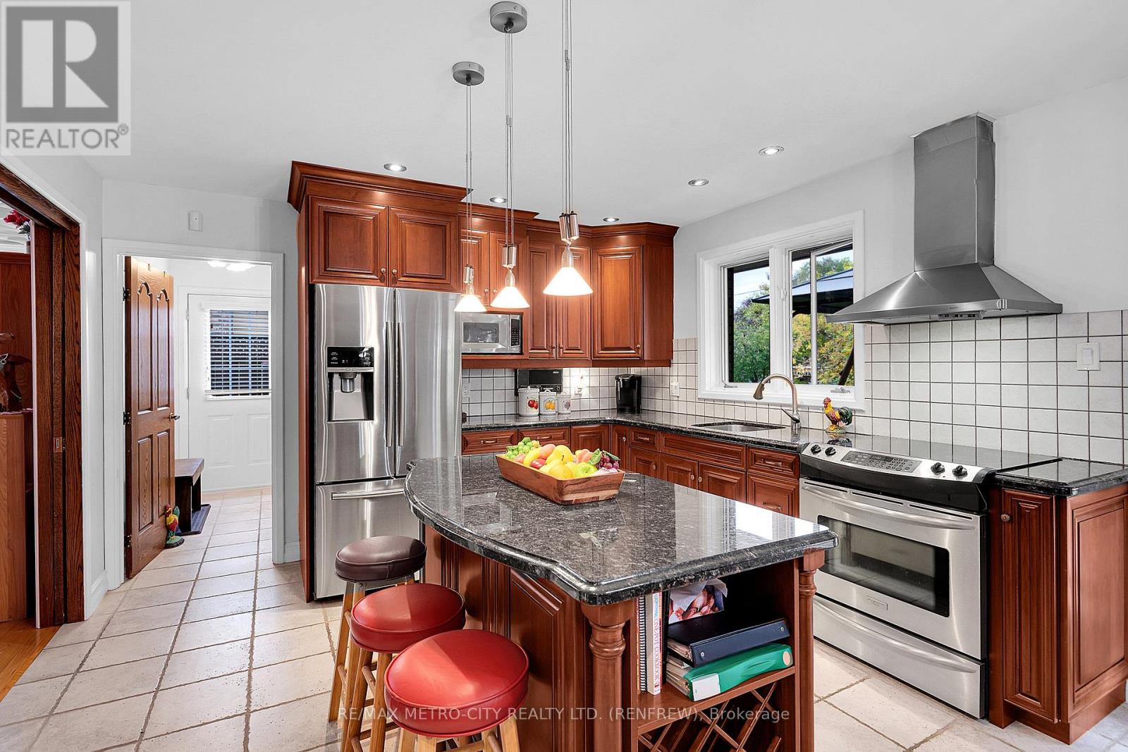 115 Ivy Avenue, Renfrew, Ontario  K7V 4C9 - Photo 8 - X12718136