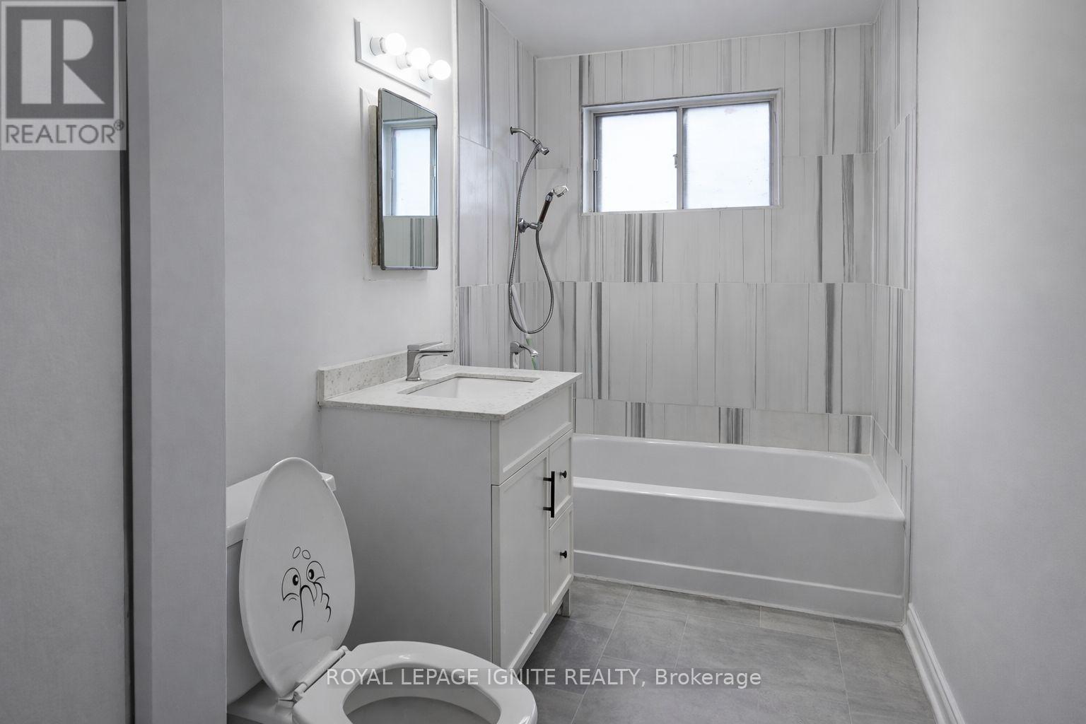 3 - 573A BIRCHMOUNT ROAD, Toronto, Ontario