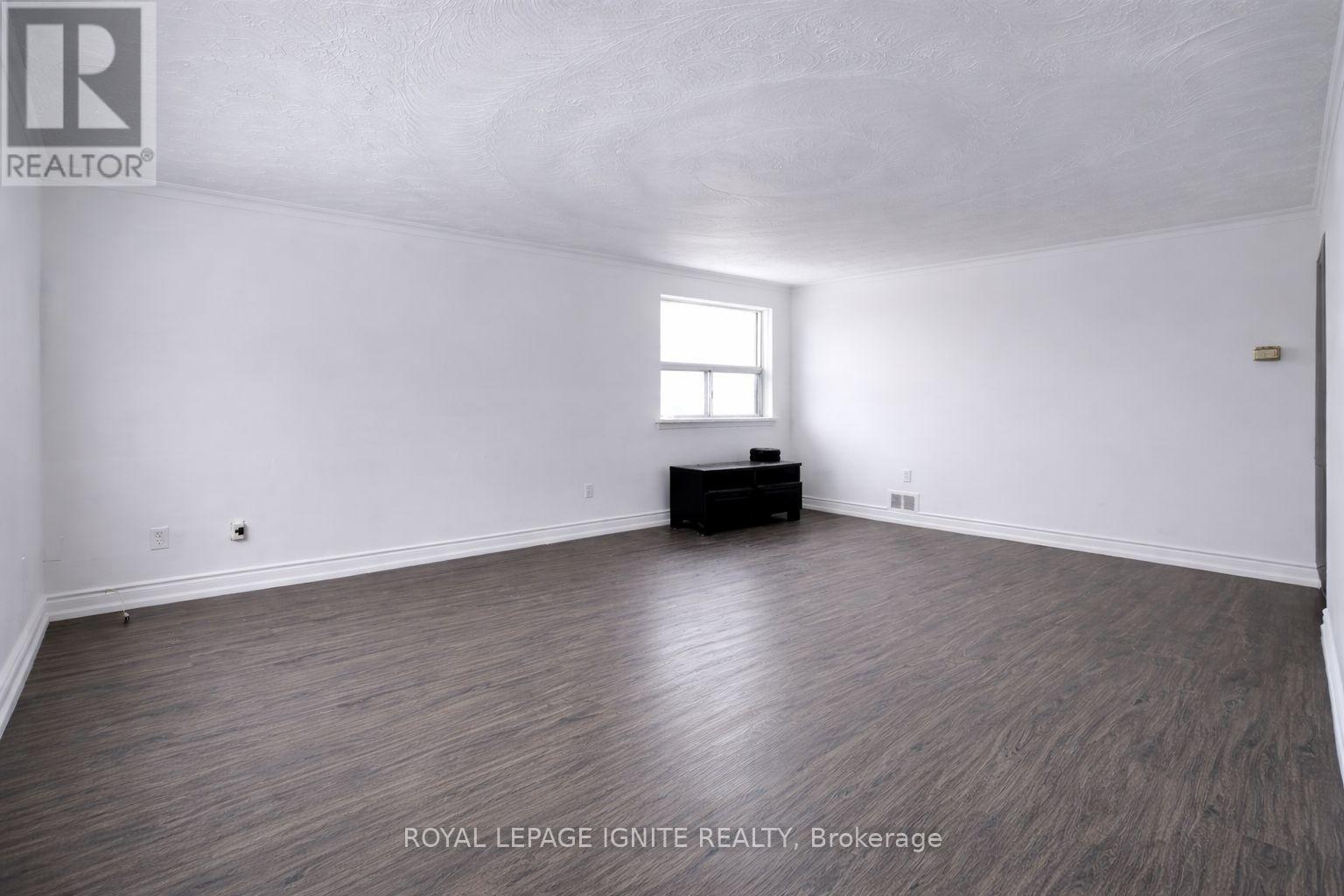 3 - 573a Birchmount Road, Toronto, Ontario  M1K 1P8 - Photo 6 - E12696478