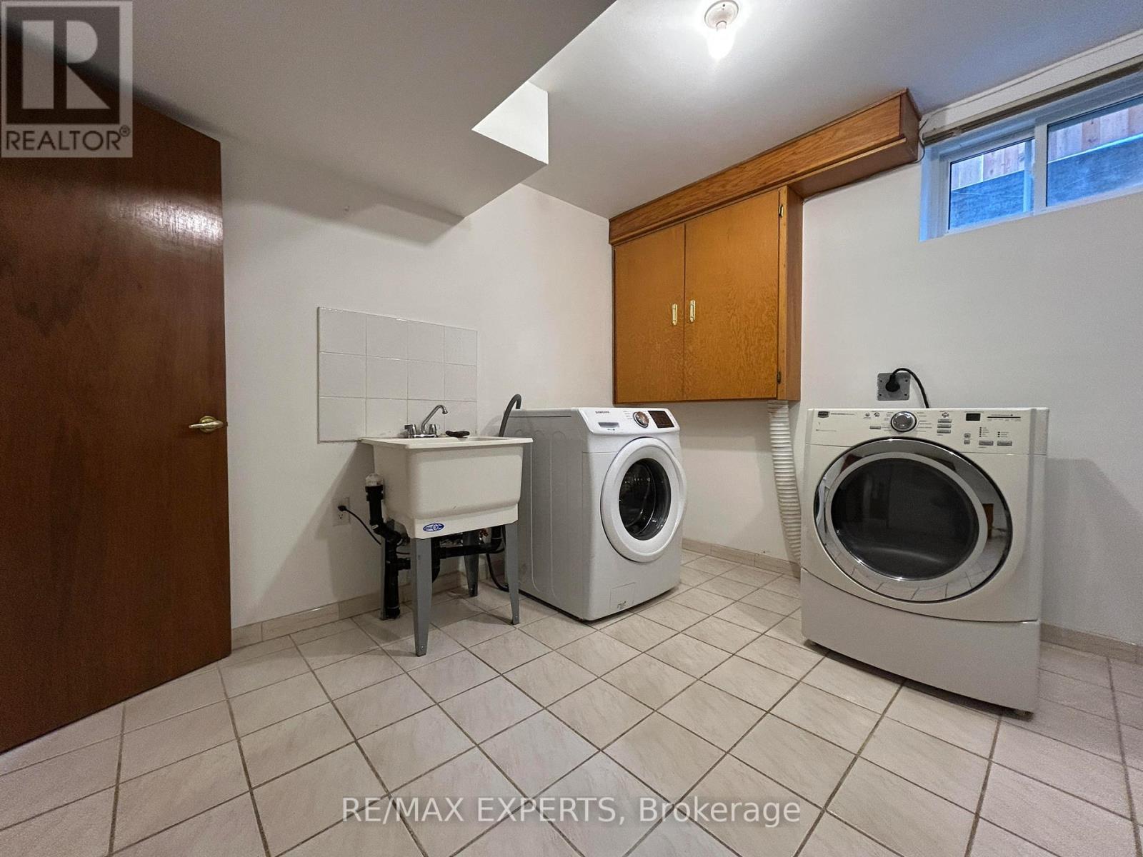 Lower - 206 Helen Street, Vaughan, Ontario  L4L 3S3 - Photo 13 - N12706700