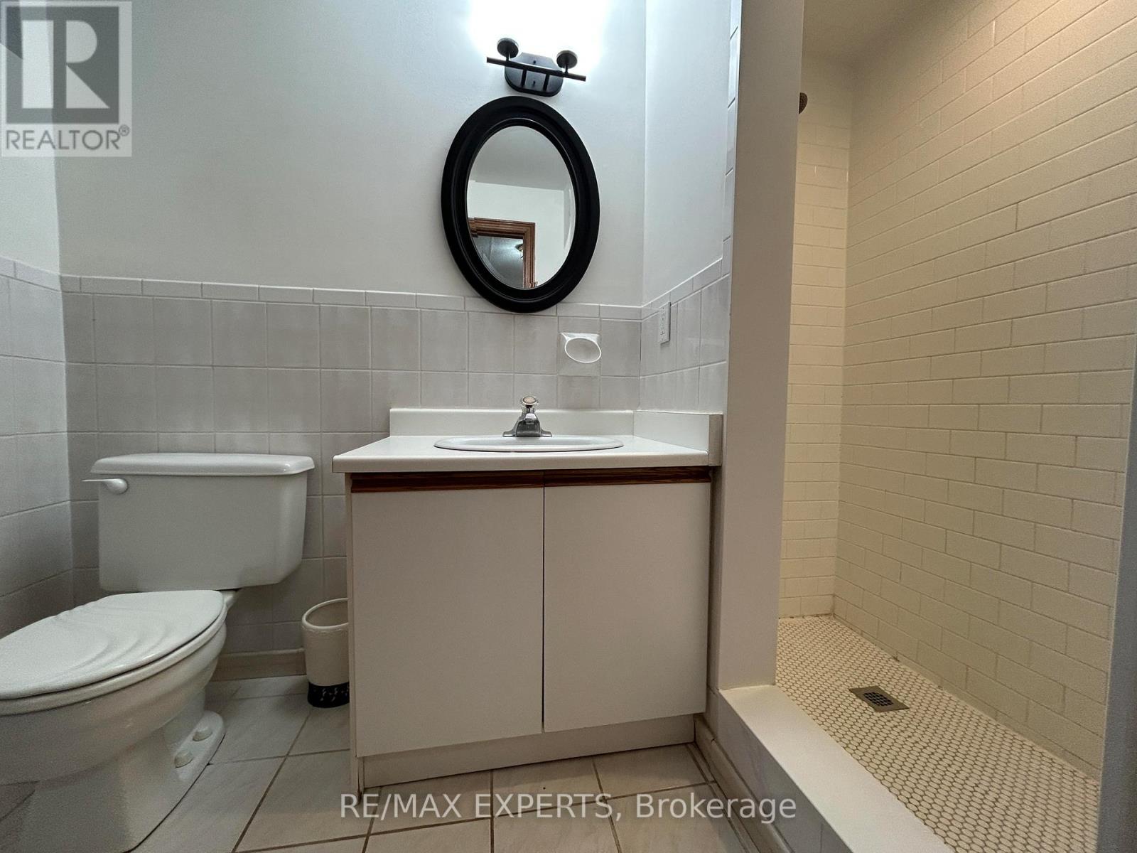 Lower - 206 Helen Street, Vaughan, Ontario  L4L 3S3 - Photo 12 - N12706700