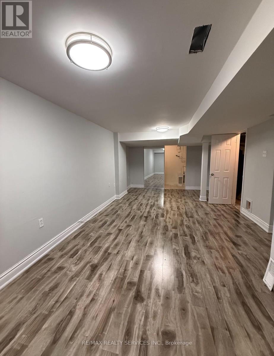 60 Culture Crescent, Brampton, Ontario  L6X 5A2 - Photo 21 - W12669230