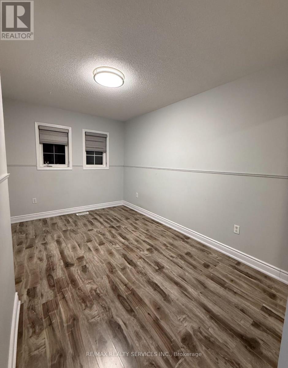 60 Culture Crescent, Brampton, Ontario  L6X 5A2 - Photo 10 - W12669230