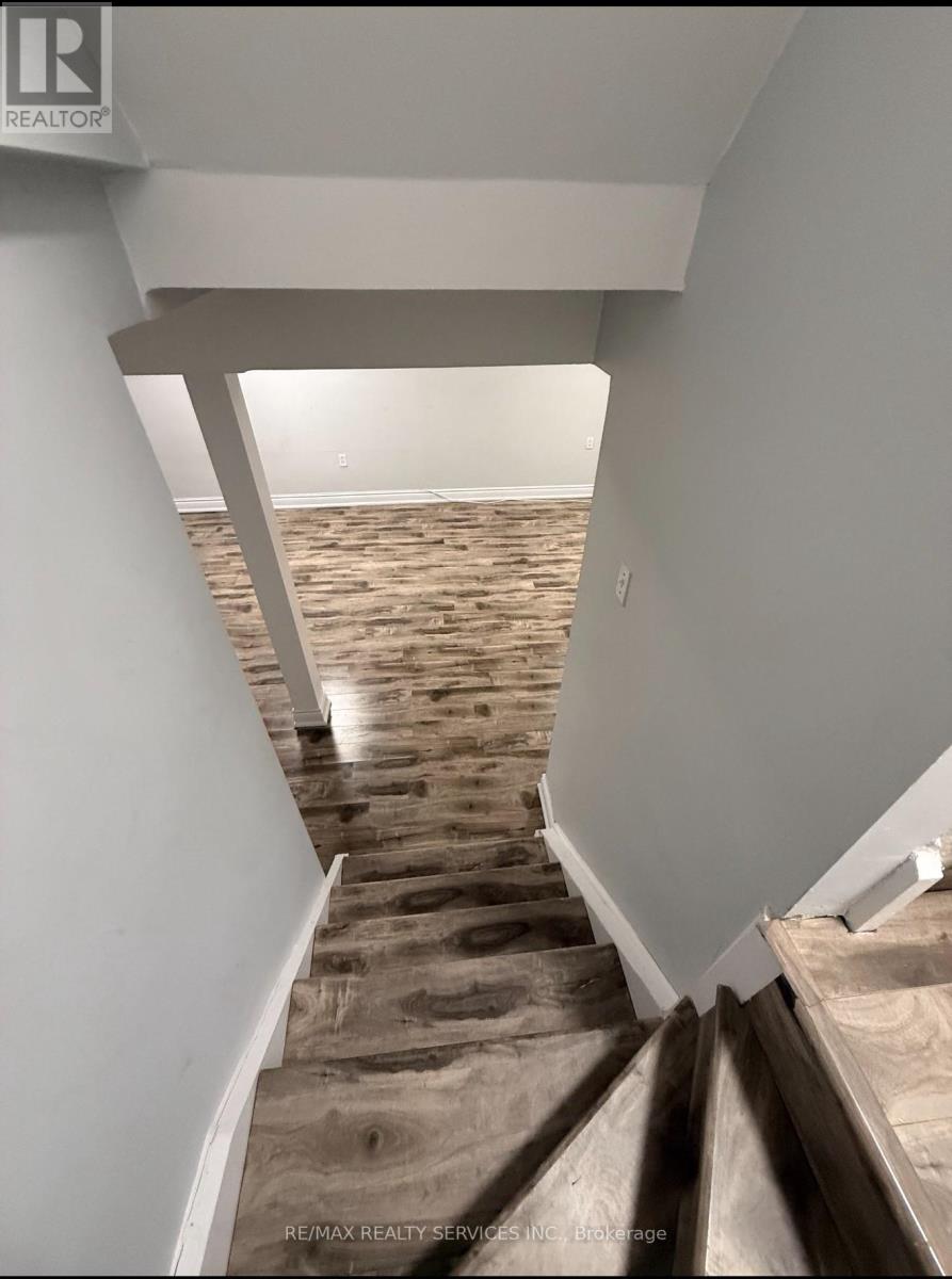 60 Culture Crescent, Brampton, Ontario  L6X 5A2 - Photo 16 - W12669230