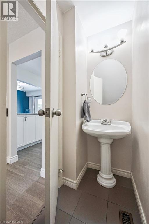 297 Bluevale Street N Unit# E, Waterloo, Ontario  N2J 4H6 - Photo 19 - 40799389