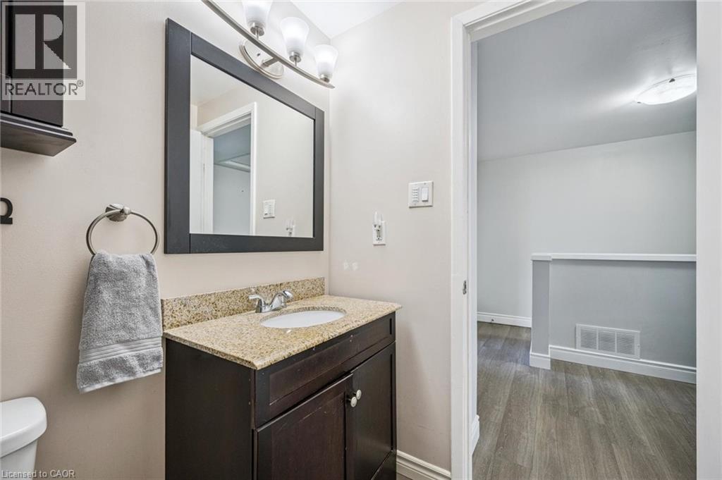 297 Bluevale Street N Unit# E, Waterloo, Ontario  N2J 4H6 - Photo 27 - 40799389