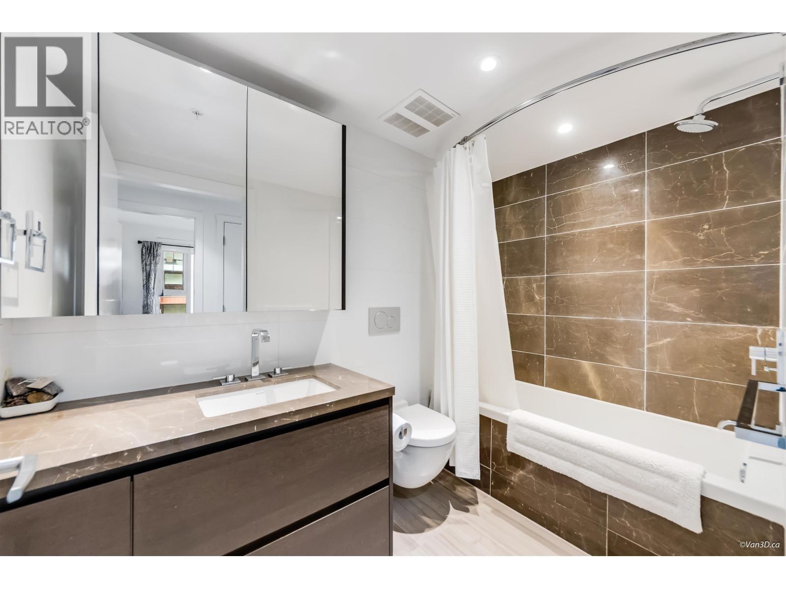 305 1571 W 57th Avenue, Vancouver, British Columbia V6P 0H7 - Photo 12 - R3081862