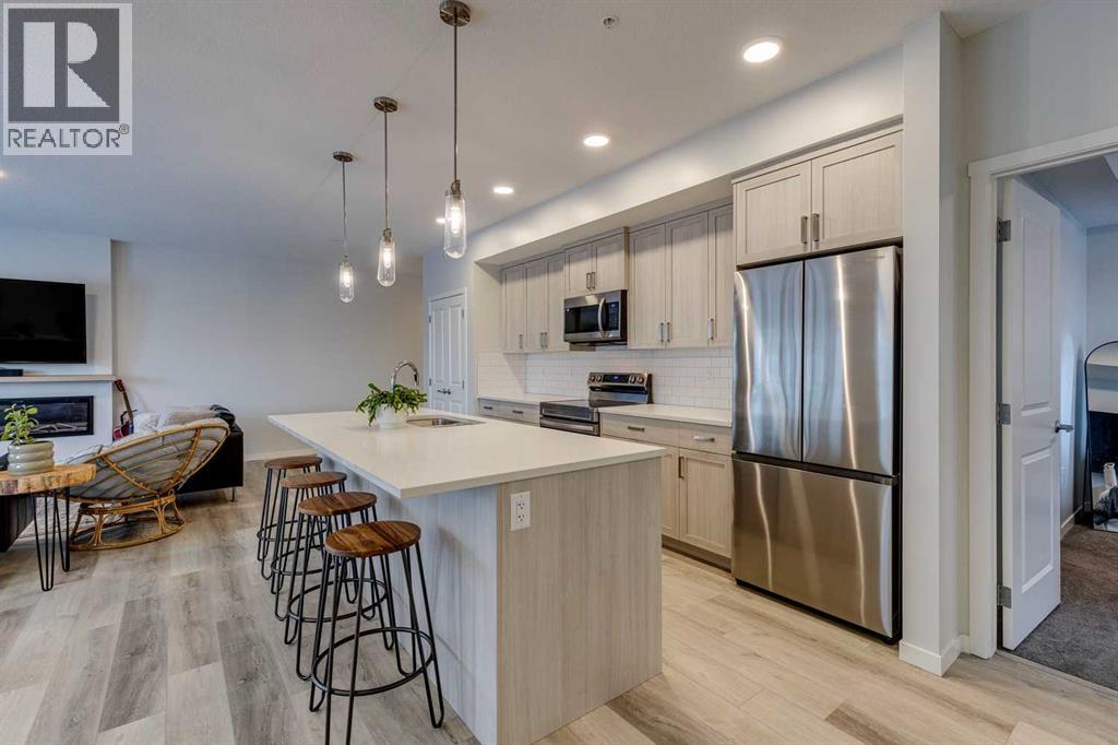 3204, 33 Carringham Gate Nw, Calgary, Alberta  T3P 2H6 - Photo 2 - A2274967