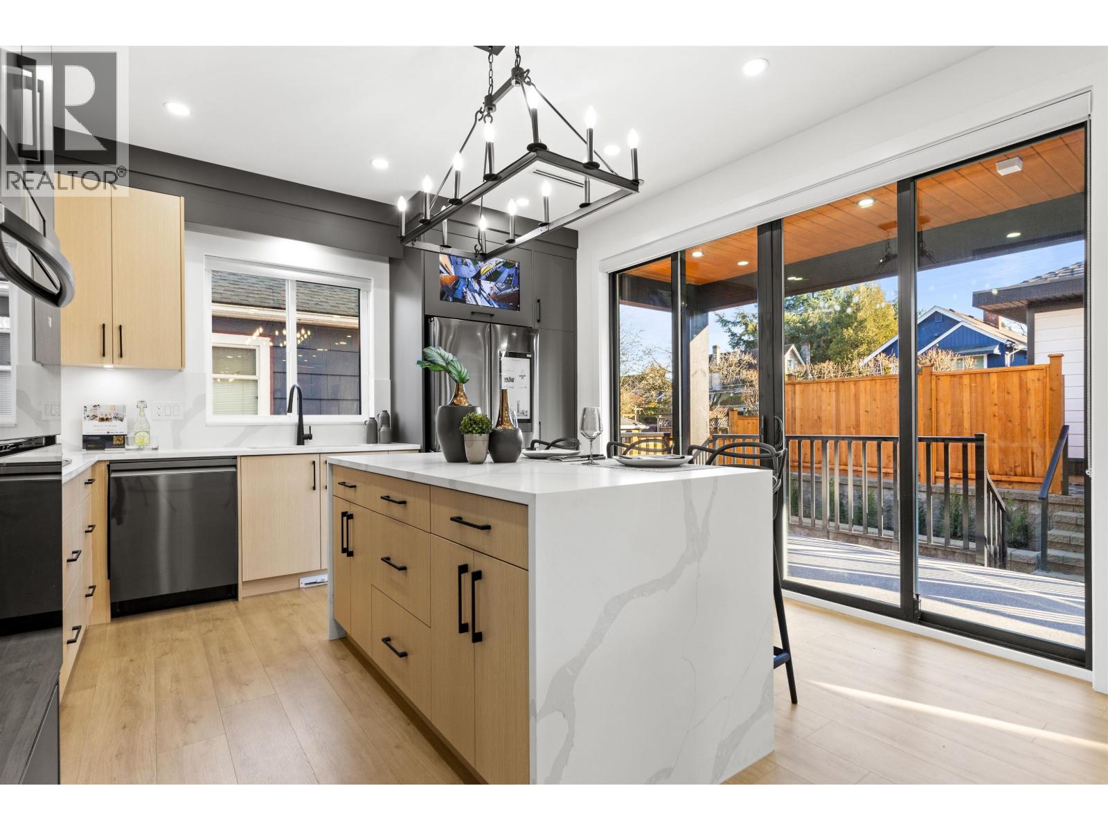 218 Osborne Avenue, New Westminster, British Columbia  V3L 1Y8 - Photo 12 - R3081859