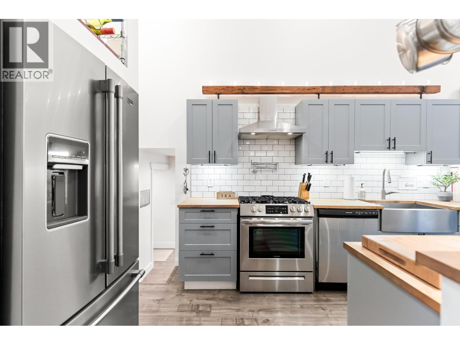 19610 117a Avenue, Pitt Meadows, British Columbia  V3Y 1R8 - Photo 10 - R3081884