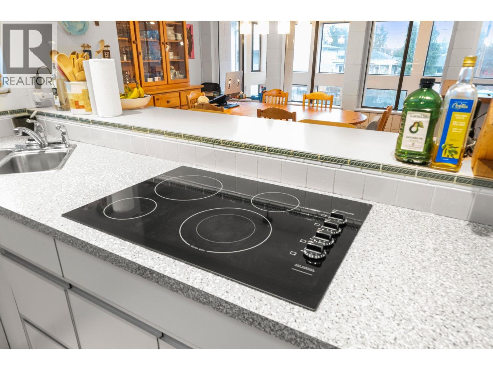 741 E 14th Street, North Vancouver, British Columbia  V7L 2P3 - Photo 12 - R3081900