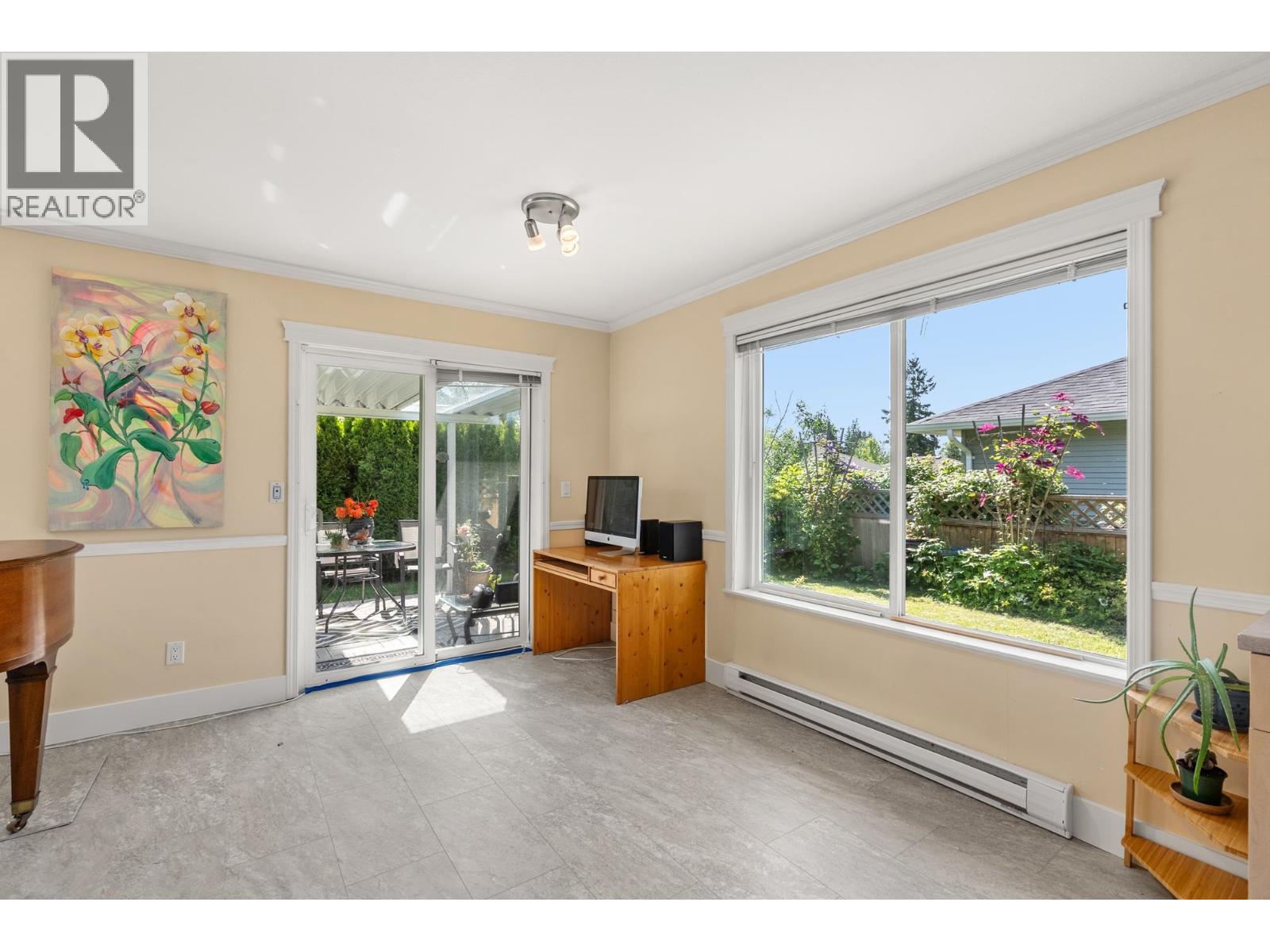 5722 Emily Way, Sechelt, British Columbia  V7Z 0N5 - Photo 19 - R3081907