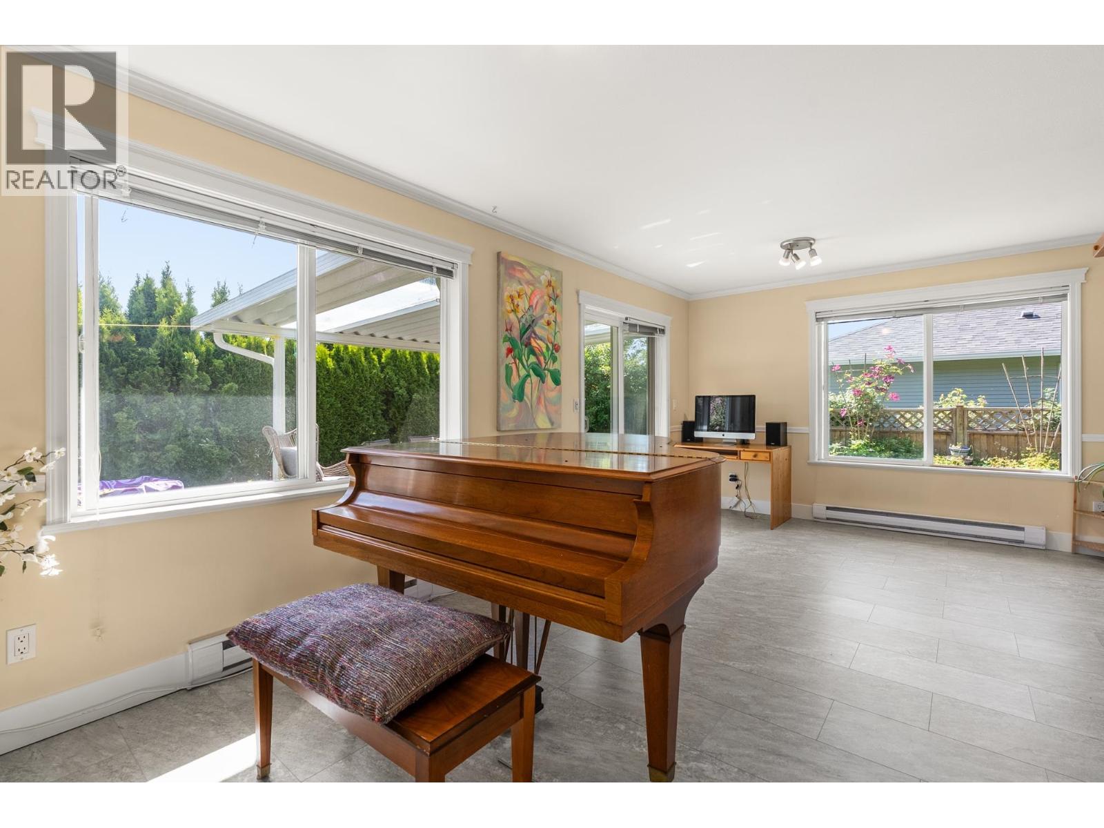 5722 Emily Way, Sechelt, British Columbia  V7Z 0N5 - Photo 20 - R3081907