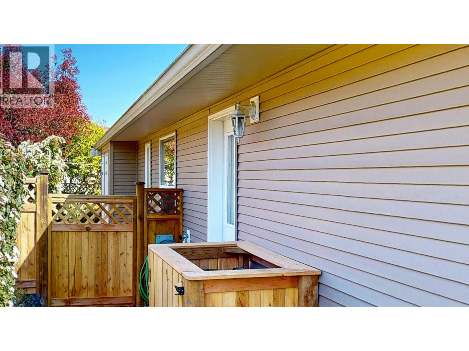 5722 Emily Way, Sechelt, British Columbia  V7Z 0N5 - Photo 38 - R3081907