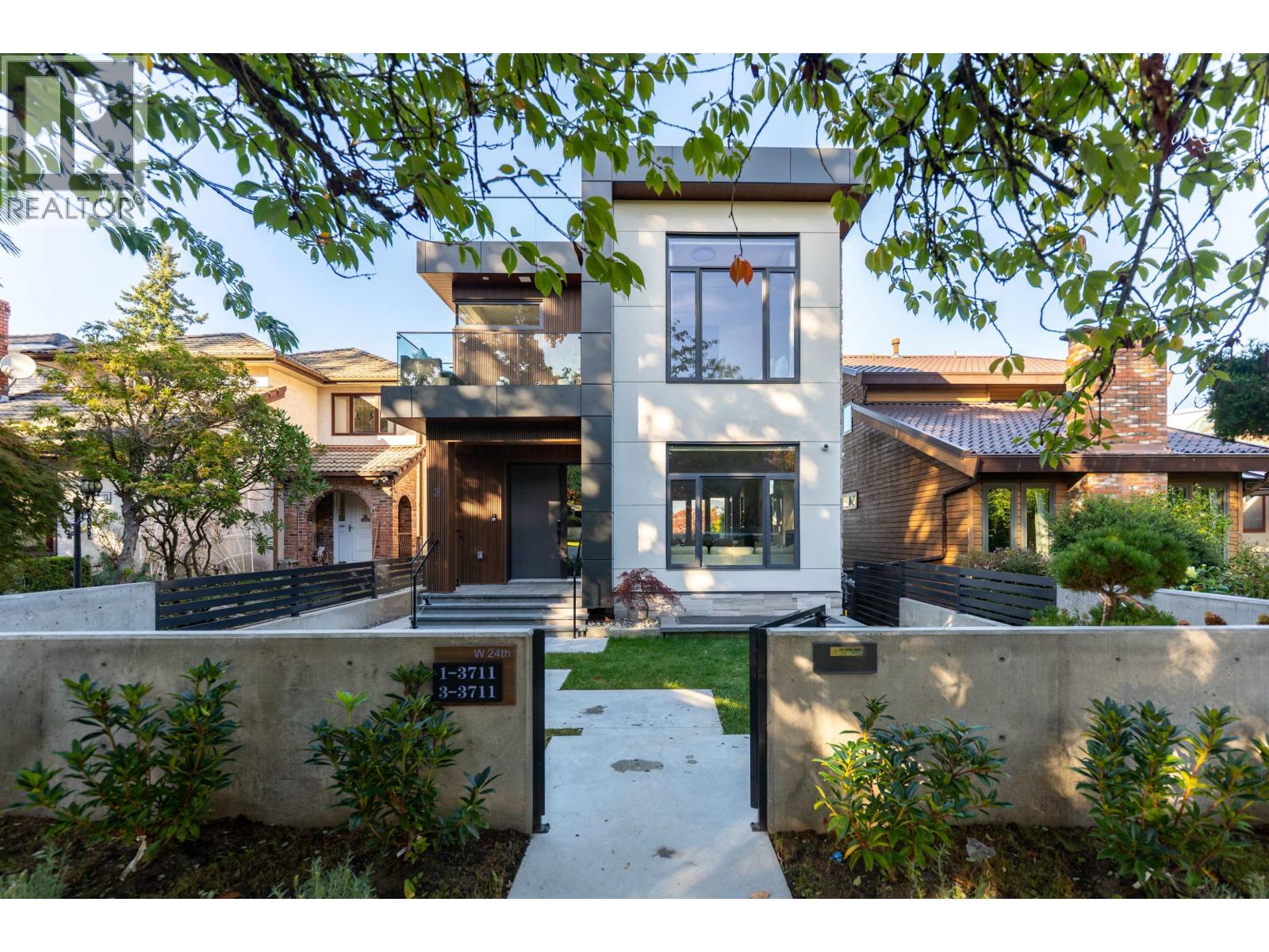 3711 W 24TH AVENUE, Vancouver, British Columbia