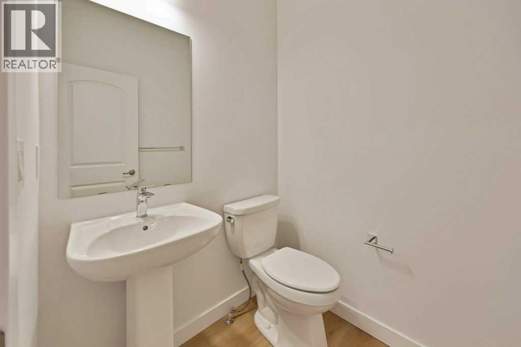 19 Chelsea Port Link, Chestermere, Alberta  T1X 3H4 - Photo 10 - A2280531