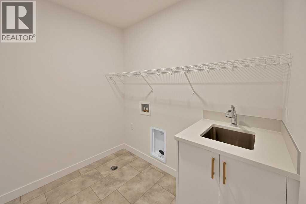 19 Chelsea Port Link, Chestermere, Alberta  T1X 3H4 - Photo 30 - A2280531