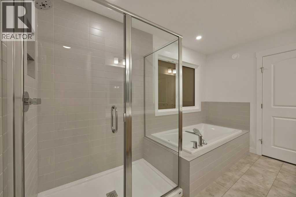 19 Chelsea Port Link, Chestermere, Alberta  T1X 3H4 - Photo 29 - A2280531