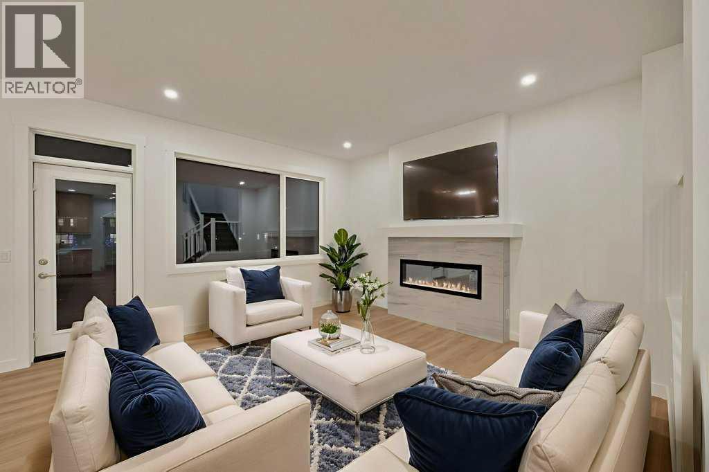 19 Chelsea Port Link, Chestermere, Alberta  T1X 3H4 - Photo 40 - A2280531