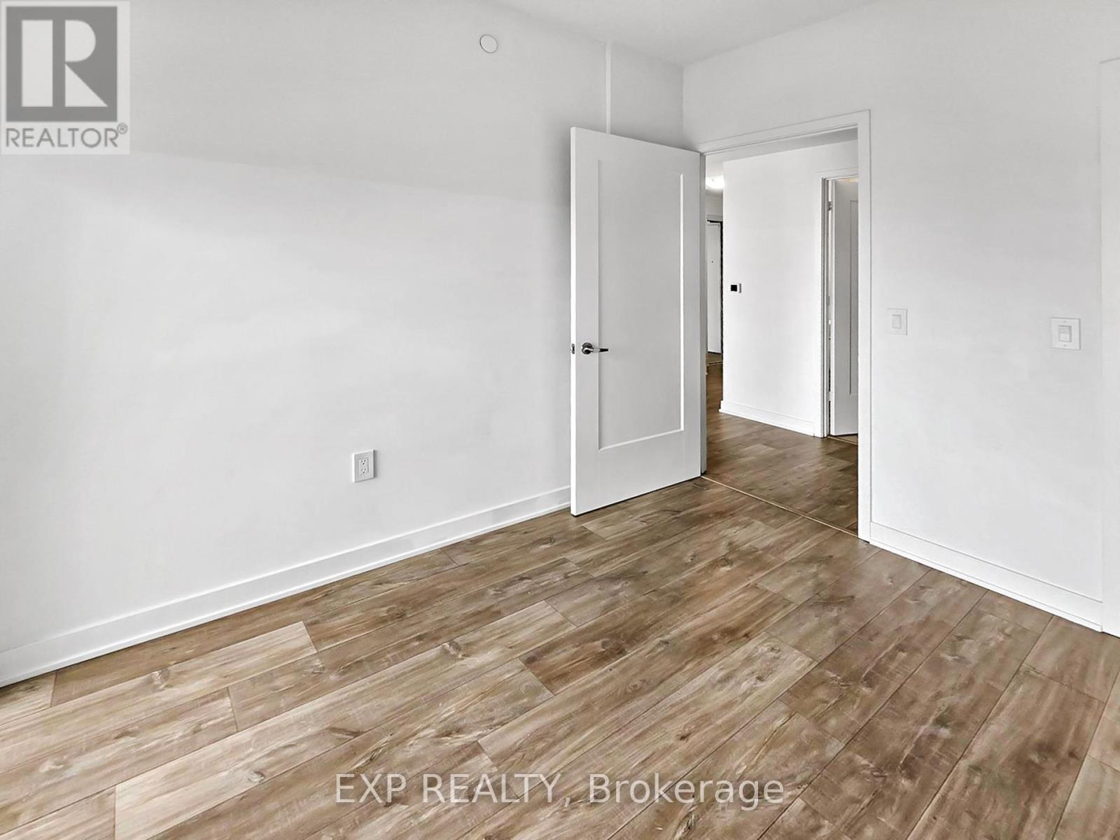 408 - 70 Princess Street, Toronto, Ontario  M5A 0X6 - Photo 4 - C12718070