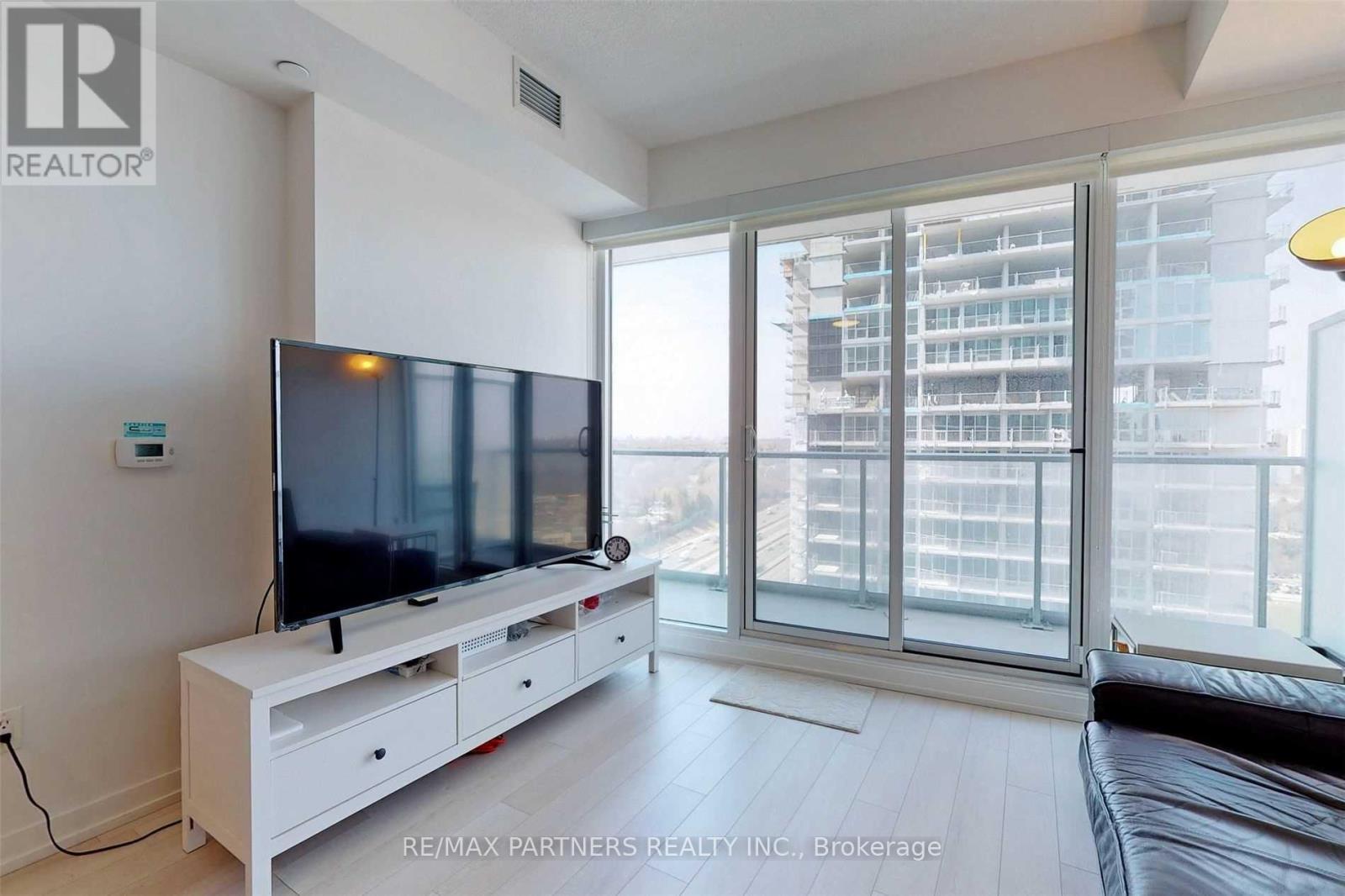 2501 - 115 Mcmahon Drive, Toronto, Ontario  M2K 2X9 - Photo 6 - C12718100